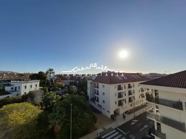 ÁTICO EN CENTRO DE ALTEA CON GRAN TERRAZA