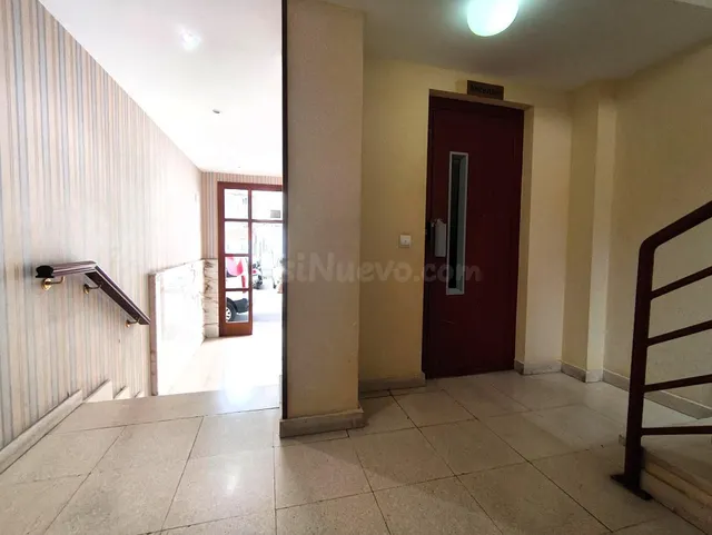 Piso exterior de 2 hab. salón, cocina independiente y baño.  - foto 3