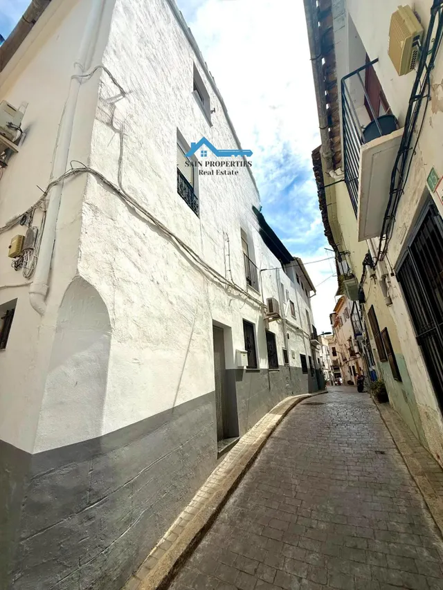 Encantadora casa de Pueblo en Callosa lista para entrar a vivir — 26
