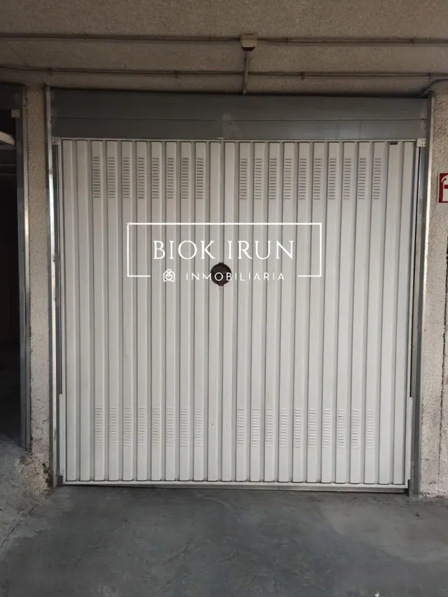 Garaje cerrado de 16 m2 en venta en alto arretxe, Irun — 3
