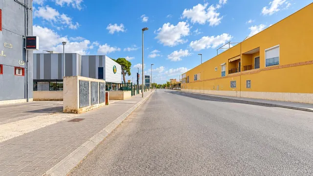 Nave junto a Mercadona en Aspe | Máxima visibilidad y potenc - foto 5