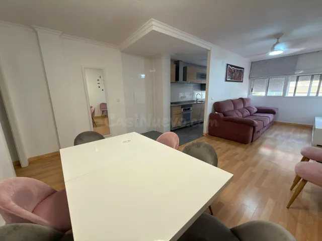 Espacioso y Moderno Piso Reformado en Altozano, Alicante - ¡Tu Nuevo Hogar Te Espera! — 4