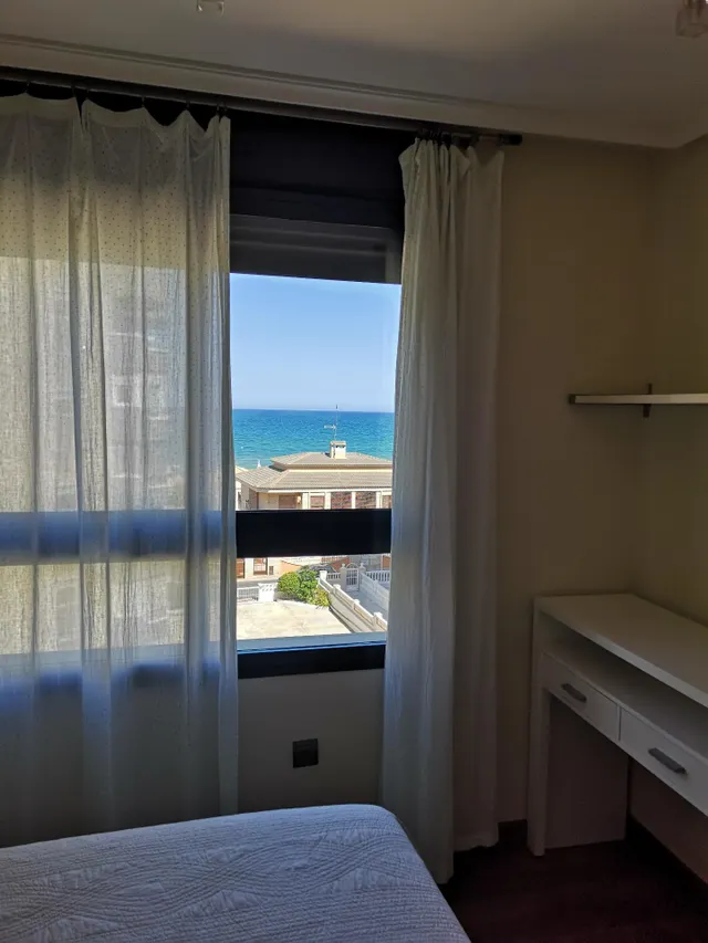 Piso renovado a pocos metros de la playa en la mejor área de Guardamar del Segura. — 18