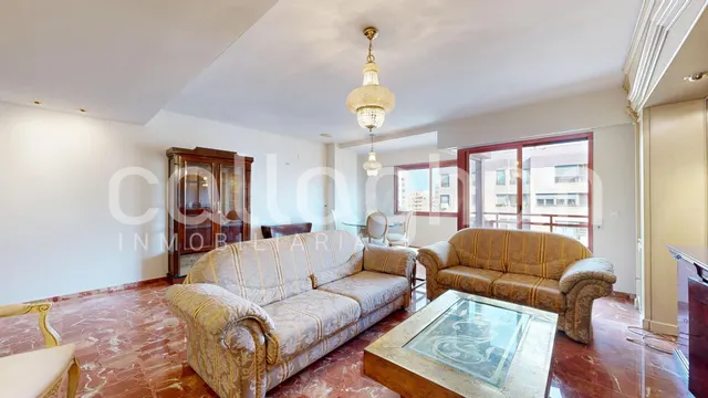 Fantástica vivienda en la zona de Aragón - foto 5