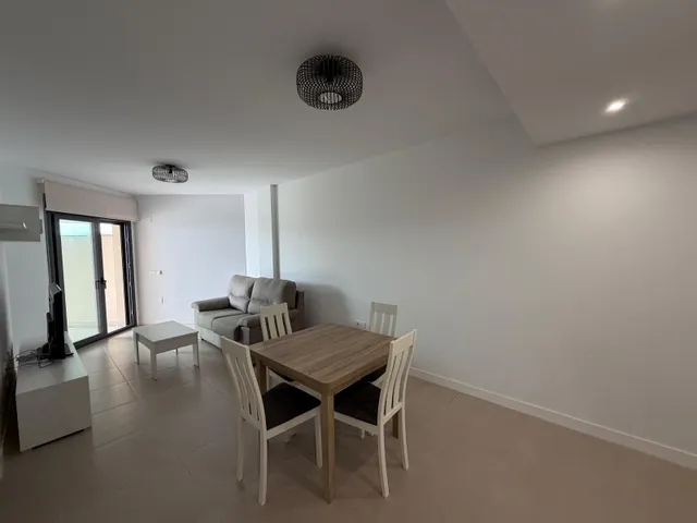 Piso en planta baja en Valle Niza, a un paso del mar. — 5
