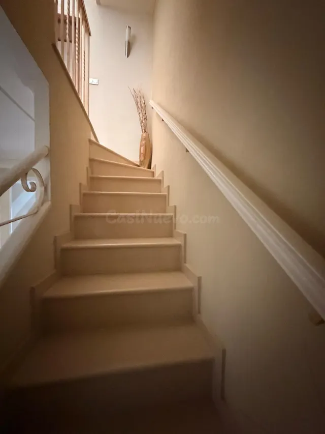 Acogedora Casa en Avenida de Pruna con Espacios Amplios y Confortables!! — 17