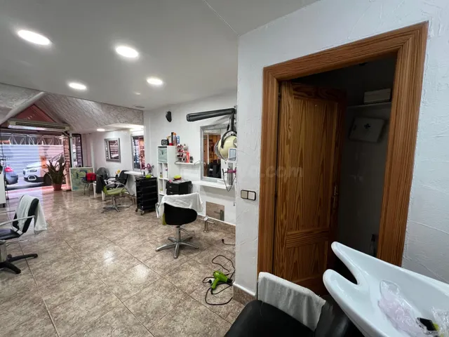 Oportunidad de Inversión: Local Comercial en Zona centro - foto 4