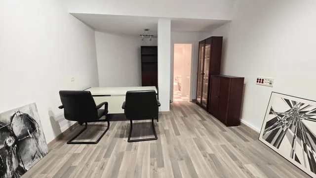 Oficina reformada y amueblada de 128 m2 en el Edificio Peceño, en pleno centro de Santa Cruz de Tenerife — 25