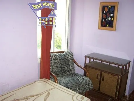 CASA INDEPENDIENTE EN CENTRO — 19