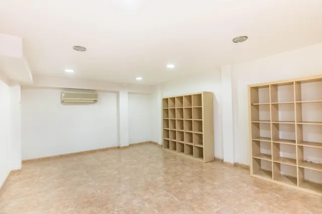 Entresuelo diáfano de 44 m2 en Archena, junto al ayuntamiento – ideal para tu negocio — 8