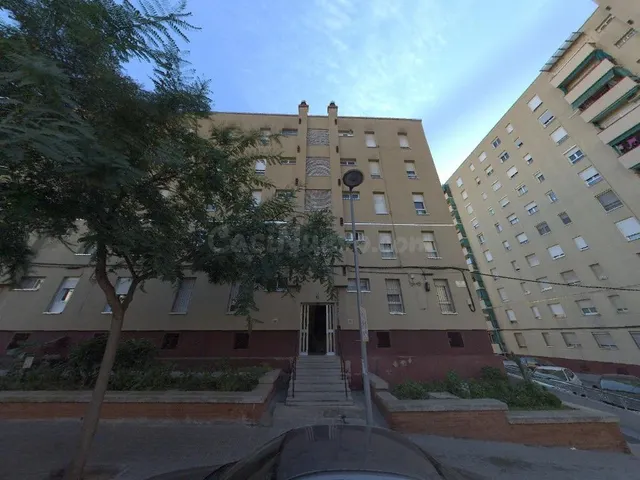 Se vende Piso OKUPADO en Rogelio Soto 6 Sabadell, (Barcelona
