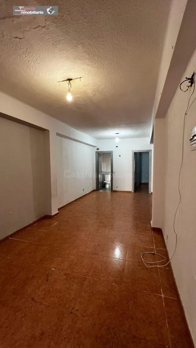 Amplio Piso en Avda. Santa Isabel - Oportunidad para Reforma - foto 3