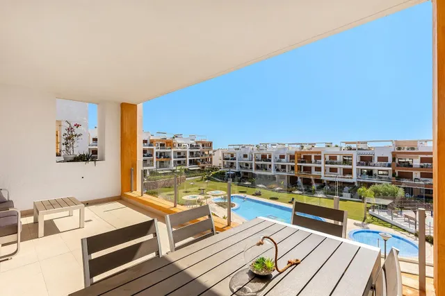 ESPECTACULAR APARTAMENTO CON LICENCIA TURISTICA. 3 DORM. 2 B - foto 2