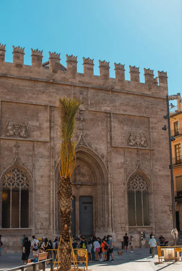 Piso para reformar en pleno barrio del Carmen — 17