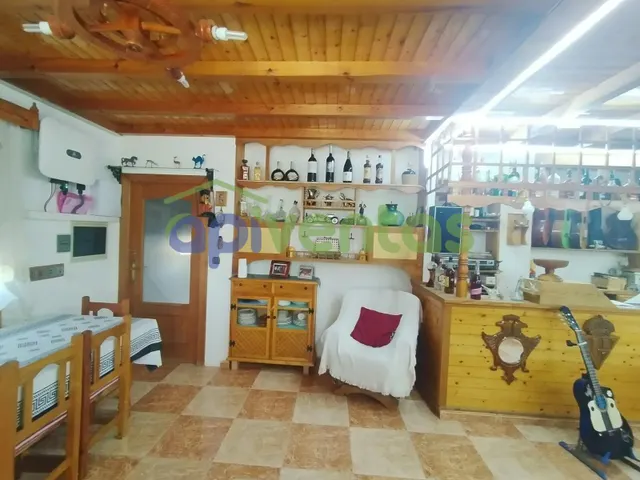Casa vallada de 3 plantas — 19