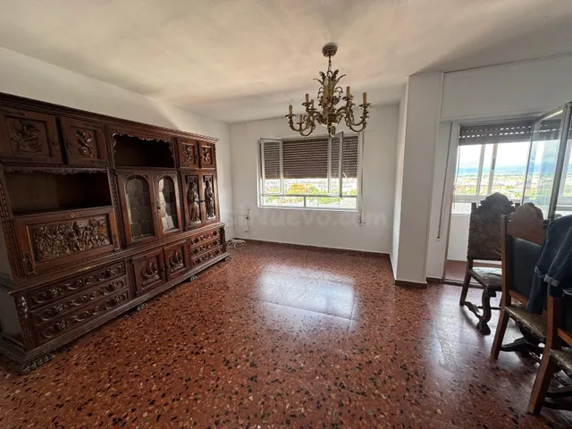 SE VENDE PISO AMPLIO EN GENERAL VIVES — 3