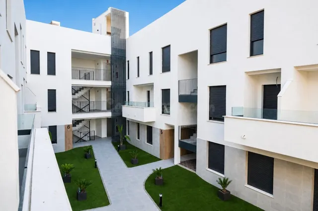 Piso moderno con terraza, piscina en la azotea y garaje al l - foto 5