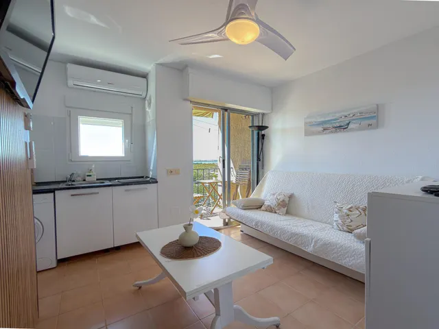 Espléndido apartamento reformado, tipo Loft con 1 dormitorio y terrazas con impresionantes vistas a la laguna rosa (450 m de playa) — 6