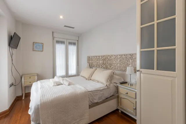 ¡CASA CON ENCANTO Y VISTAS EN PLENA PLAZA DE SANTO DOMINGO... EN EL EMBLEMÁTICO BARRIO DEL REALEJO! — 46