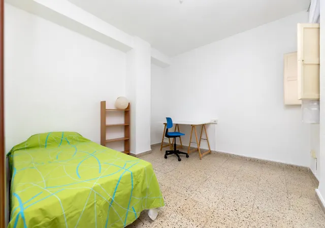 ¡Tu nueva inversión te espera en Camino de Ronda! ✨ EXTERIOR! VISTAS A CAMINO DE RONDA! — 13