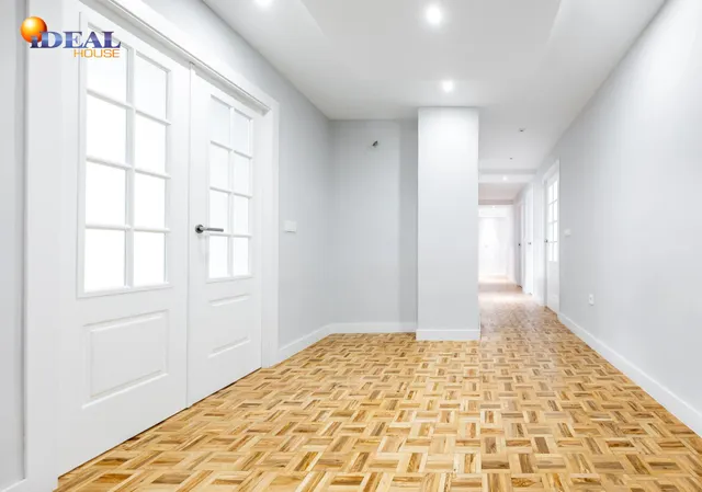PISO DE 5 DORMITORIOS EN CALLE RECOGIDAS — 28