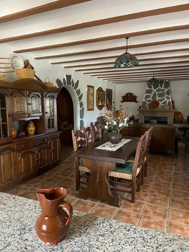 PRECIOSA CASA EN LA MONTAÑA - foto 4