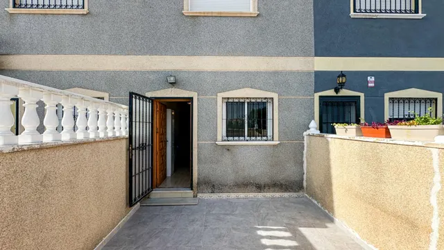 Casa 2 habitaciones 77m² en venta - Playa Flamenca — 47