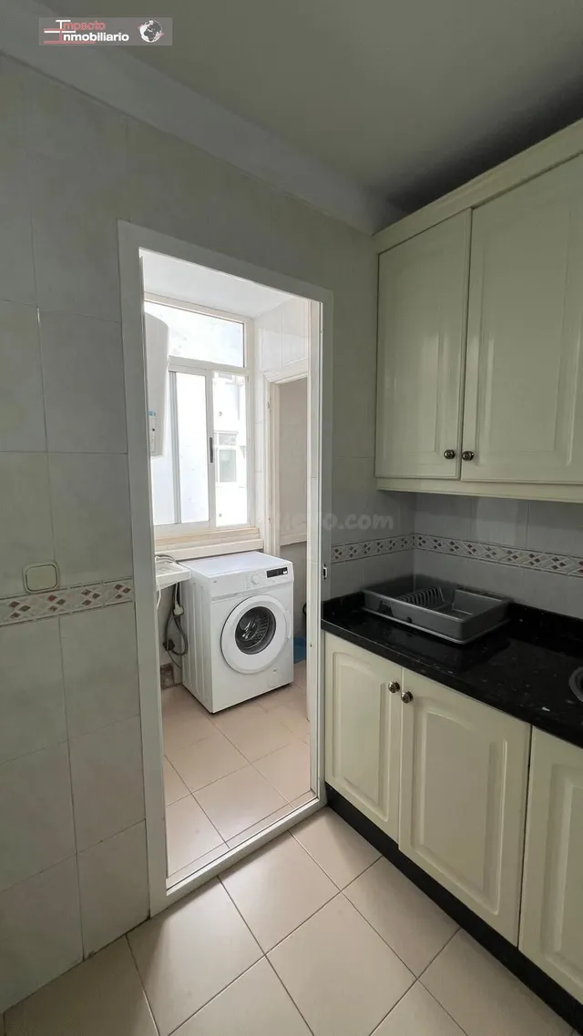 Amplio y Luminoso Piso en Nueva Andalucía, Almería - €290.00 - foto 5