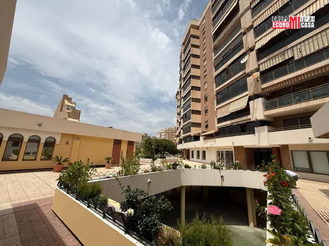 PISO EN SITUACIÓN ESPECIAL. ALICANTE. OCUPADO — 2