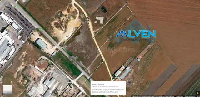 PERFECTA INVERSION como huerto solar- Parcela de 34.000 m2 a