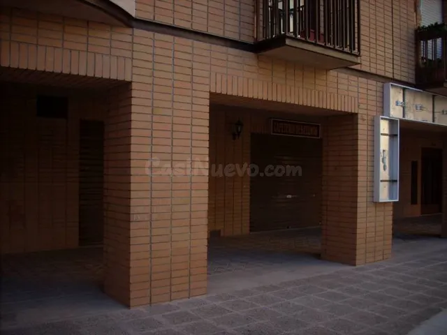 Negocio en venta y alquiler en Alcalá de Henares con 2 baños