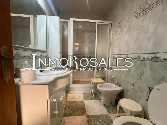 CASA BAJA CON PATIO - 1 MIN TREN VDE BAJO — 9