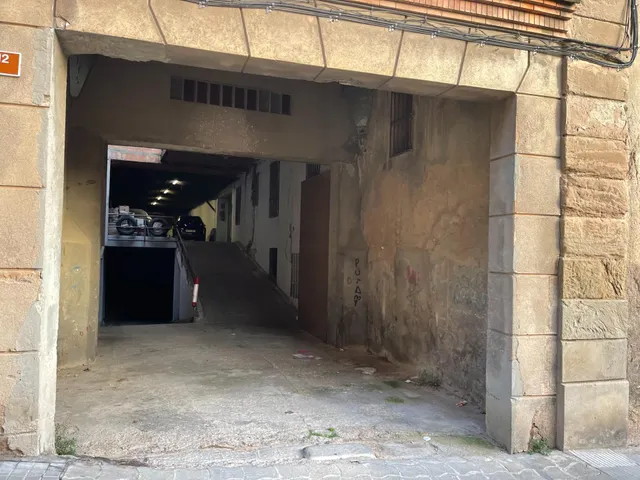 FINCA CENTRE IGUALADA AMB MOLTES POSSIBILITATS — 3