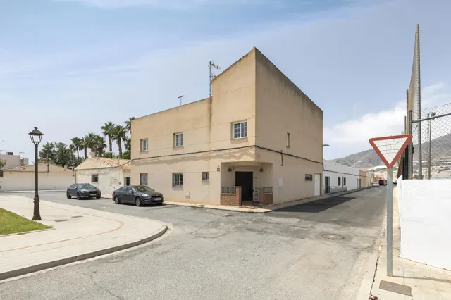 Espectacular casa con piscina a 15 minutos de la playa — 36