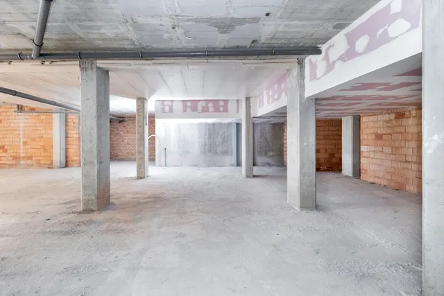 ESPECTACULAR LOCAL COMERCIAL EN GRANADA — 14