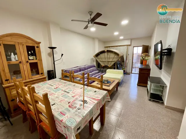 APARTAMENTO TOTALMENTE REFORMADO FRENTE AL MAR EN PLAYAGRAND - foto 2