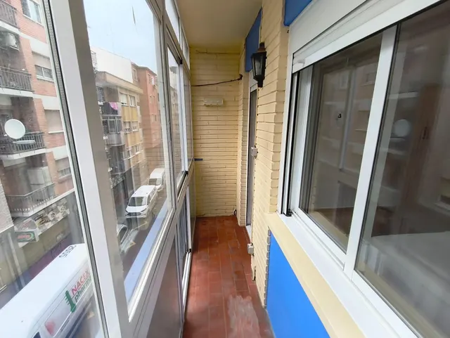Piso de 53m2 útiles. Distribuido en dos dormitorios, salón, cocina y baño — 17