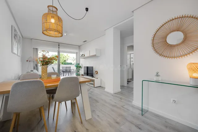 PRECIOSO APARTAMENTO CON GRAN TERRAZA, GARAJE Y ESPECTACULAR - foto 2