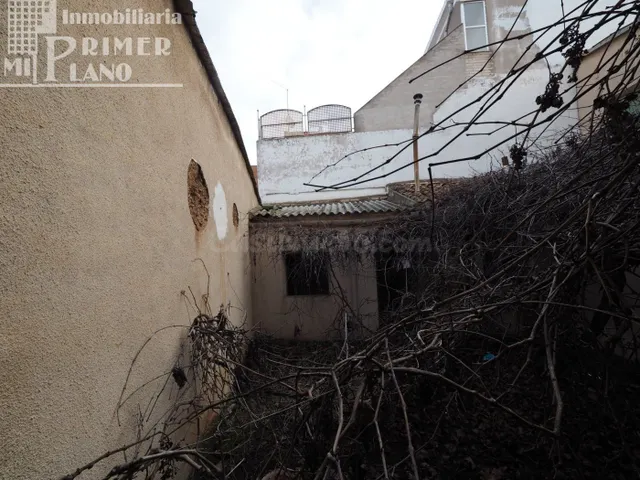 *¡OPORTUNIDAD! Casa de 2 plantas y con fachada a dos calles, - foto 5