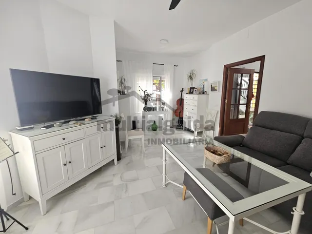 Casa independiente en camino sevilla — 17