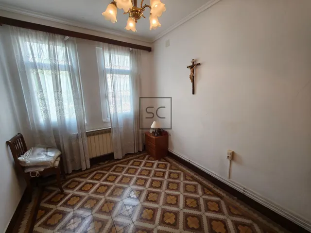Casa con jardín y garaje en Porta Nova, Ferrol — 10