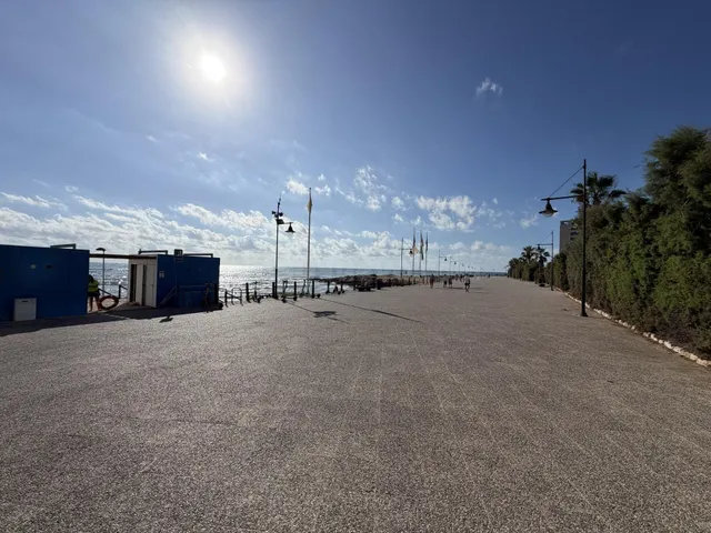 ✨ PISO RECIÉN REFORMADO CON PISCINA Y PARKING A 600 METROS D