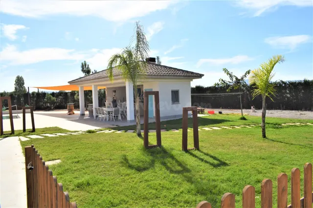 Villa de Lujo situada entre Puerto Lumbreras y El Esparragal - foto 3
