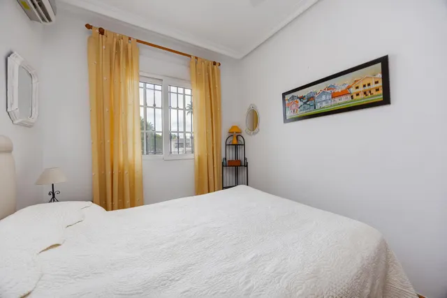 Exclusiva Villa con Jardin de ensueño en Los Dolses, a pasos de La Zenia Boulevard — 42