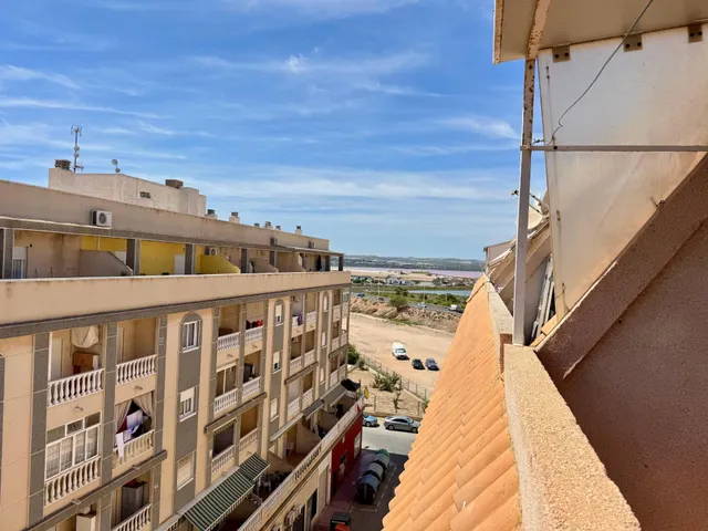 Ático en Torrevieja con orientación sur, cerca del mar — 23