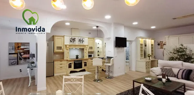 Luminoso Apartamento Reformado en el Corazón de Levante, Cór - foto 3