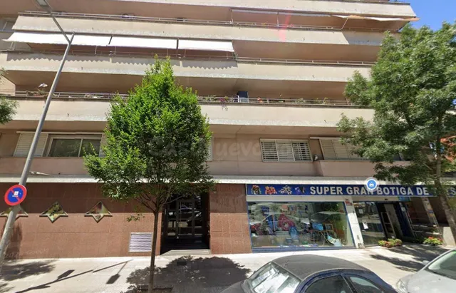 Se vende PISO OKUPADO en Calle Roger de Flor 82 de Granoller - foto 3