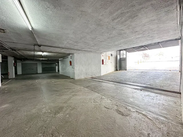 Amplio Parking en Venta en Els Pins, Blanes zona Mercadona - foto 4