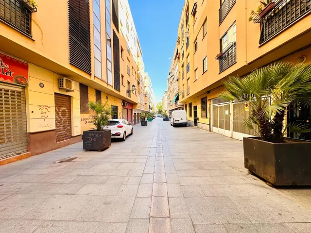 Plaza garaje en Calle Seminario — 11