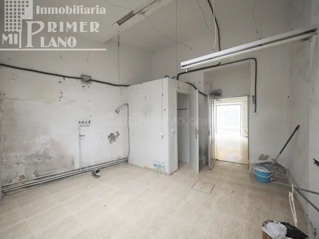 *Edificio en venta en el centro de Tomelloso, vivienda, dos  - foto 3